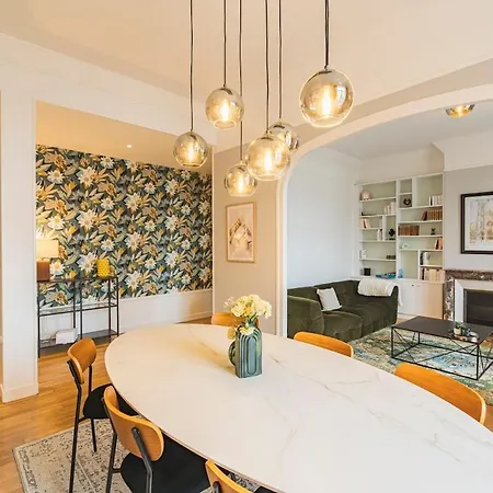 Elegant D'erlon Apartment