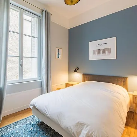 Elegant D'erlon Apartment